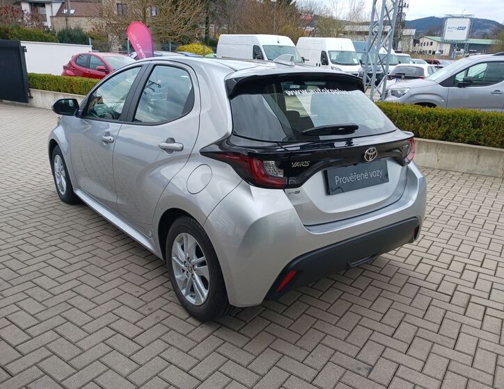 Toyota Yaris 4