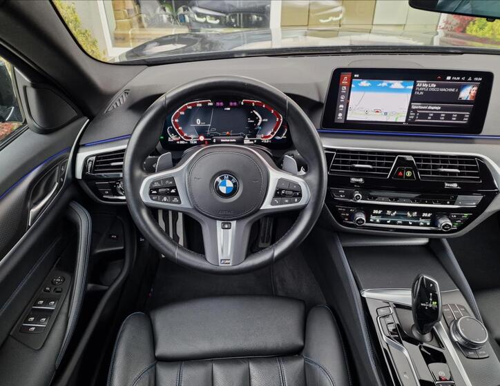 BMW Řada 5 12