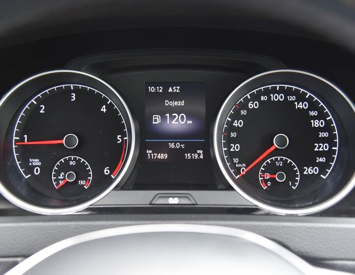 Volkswagen Golf 28