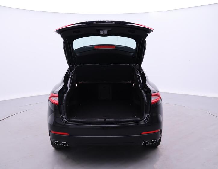 Maserati Levante 9
