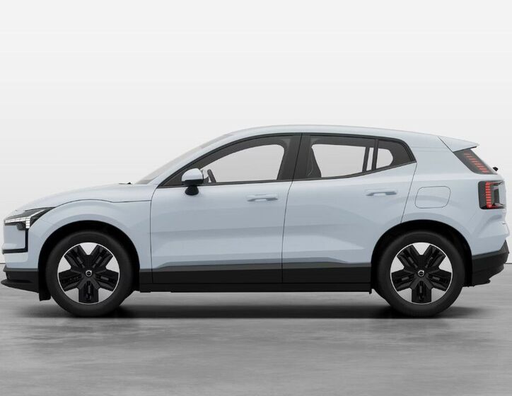 Volvo EX30 4