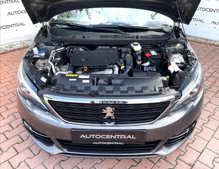 Peugeot 308 8