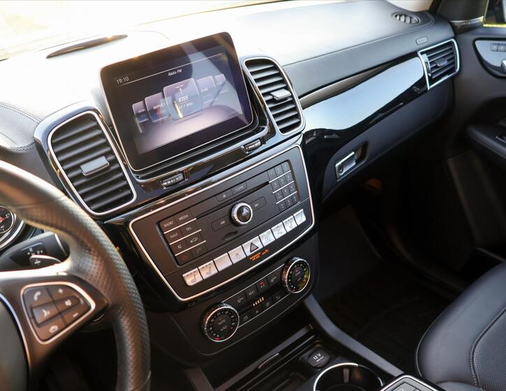 Mercedes-Benz GLE 25
