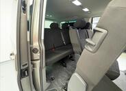 Volkswagen Caravelle 12