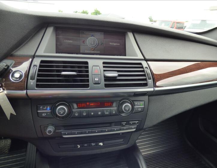 BMW X6 30