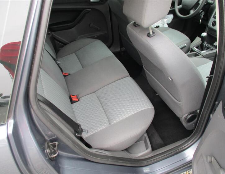 Ford Focus 18