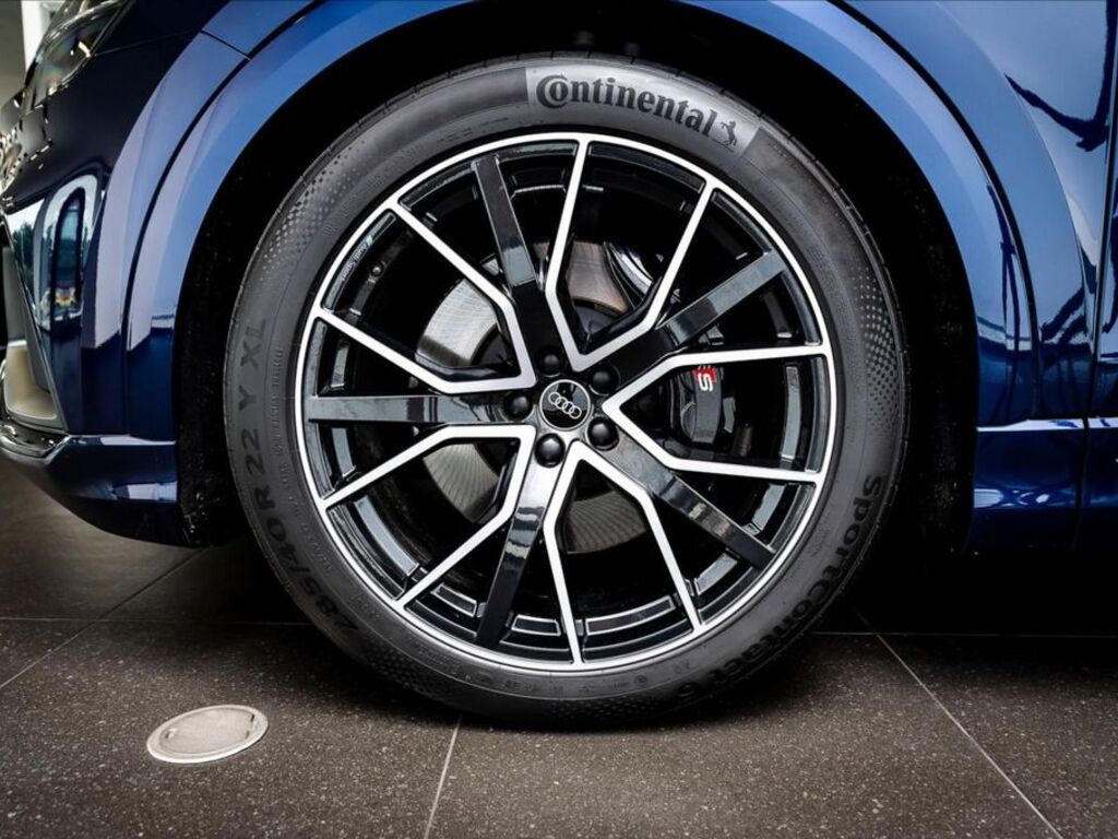 Audi SQ8 21
