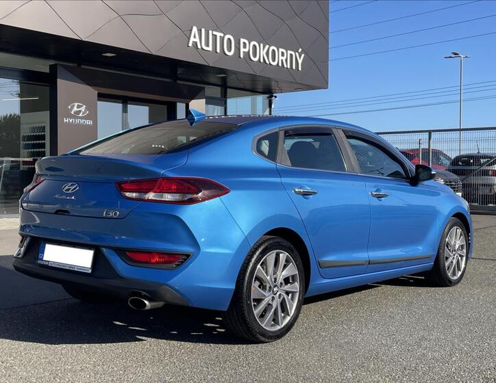 Hyundai i30 4