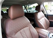 BMW X7 28