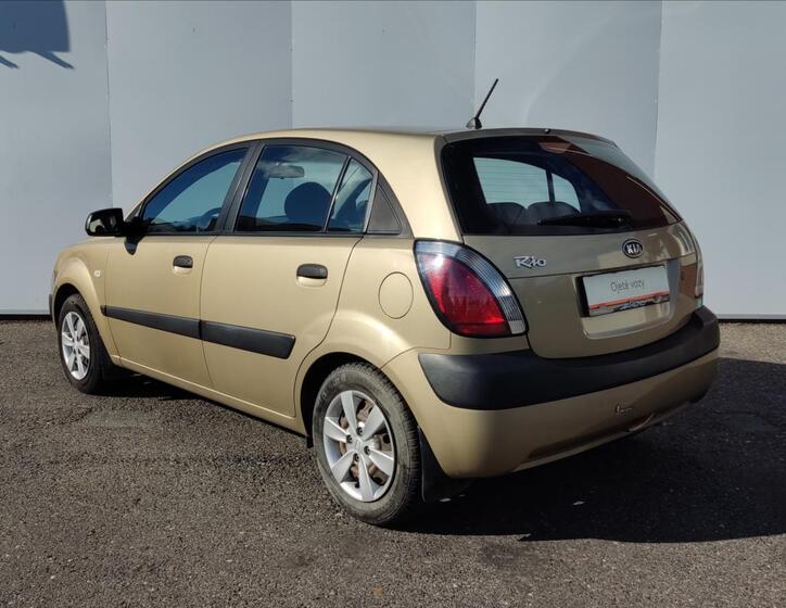 KIA Rio 25