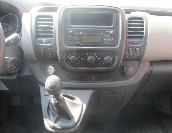 Renault Trafic 9