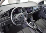 Volkswagen T-Roc 9
