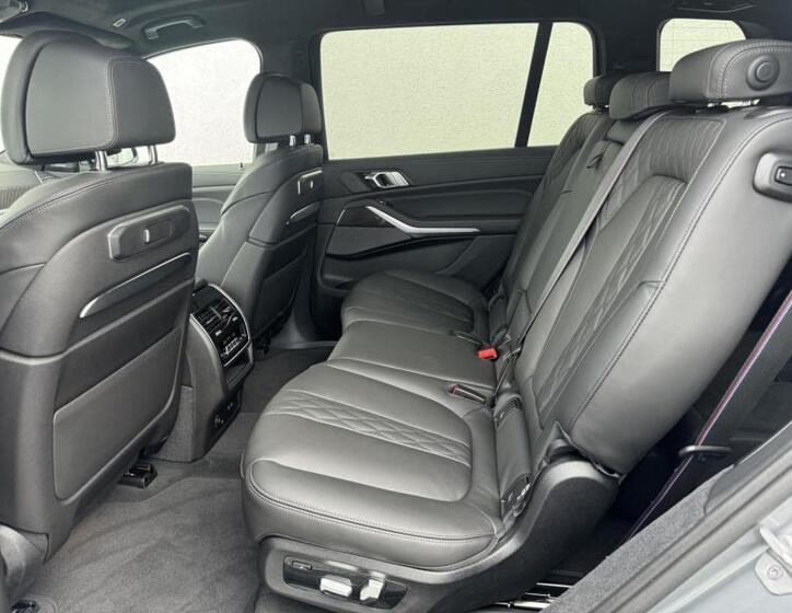 BMW X7 7