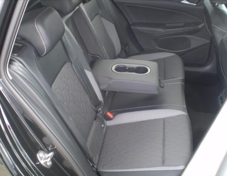 Volkswagen Golf 13