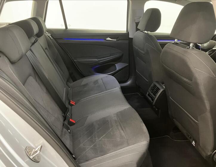 Volkswagen Golf 21