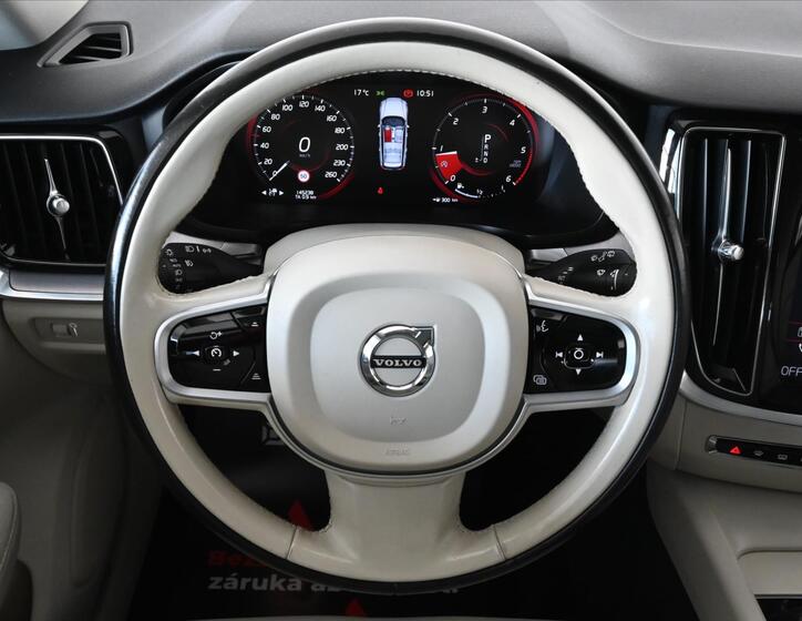 Volvo V60 16