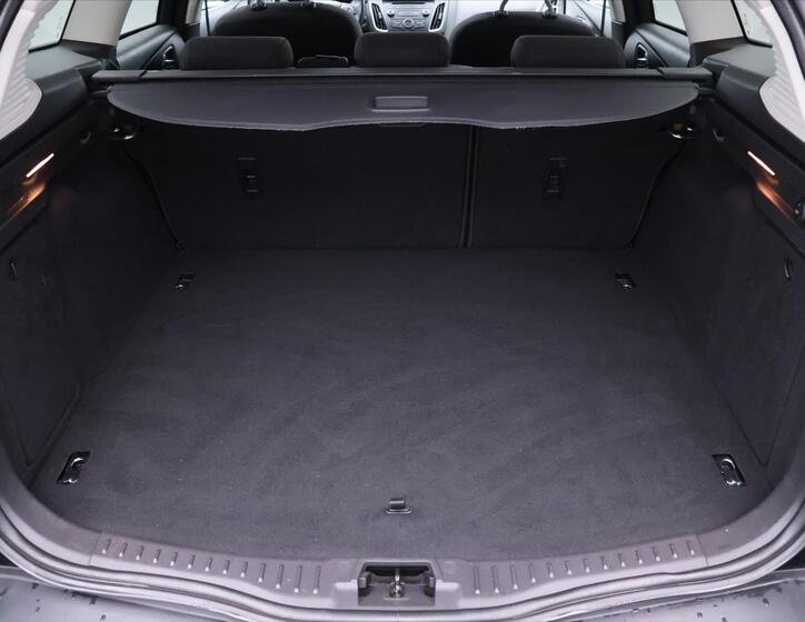 Ford Focus 10