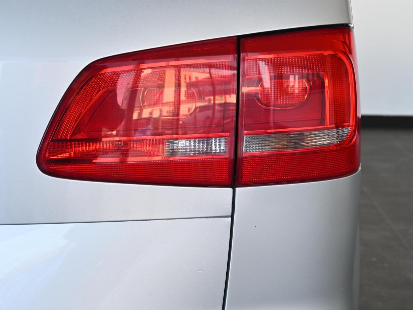 Volkswagen Touran 29