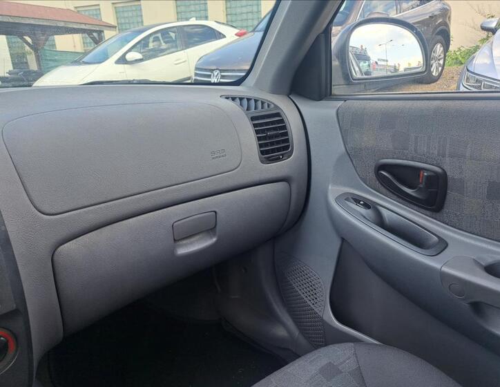 Hyundai Accent 20
