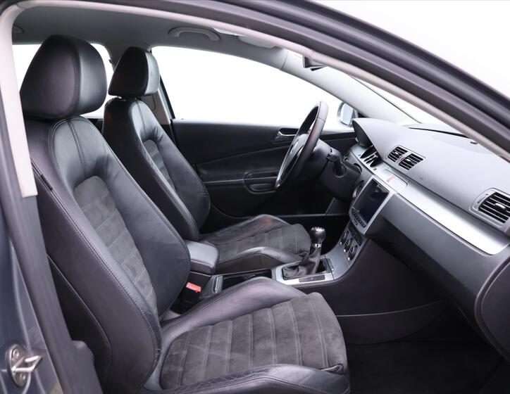 Volkswagen Passat 13