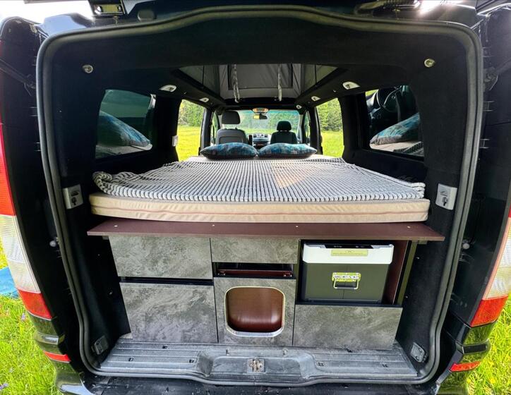 Mercedes-Benz Vito 25