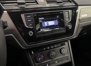 Volkswagen Touran 8