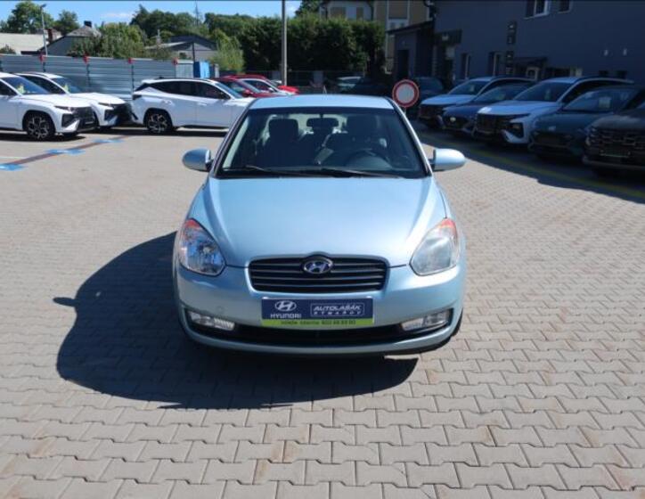 Hyundai Accent 2