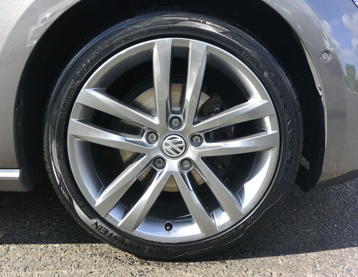 Volkswagen Golf 50