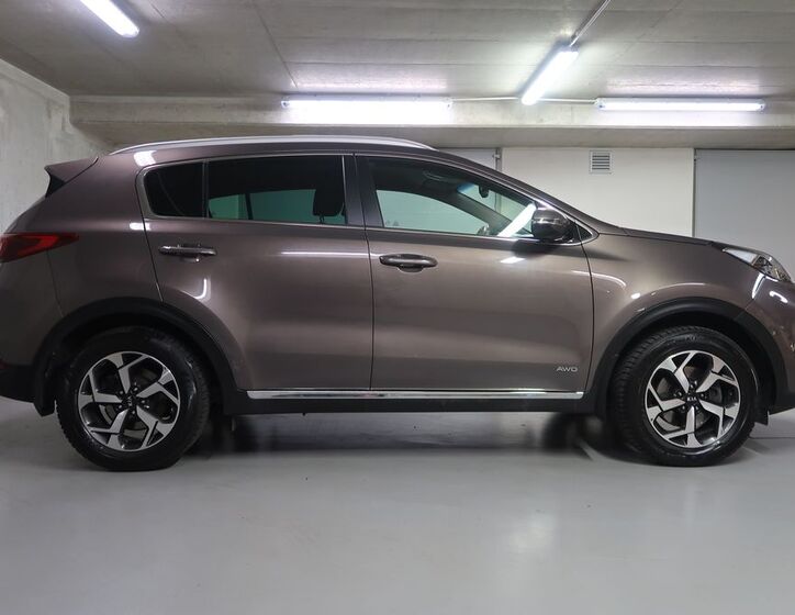 KIA Sportage 4