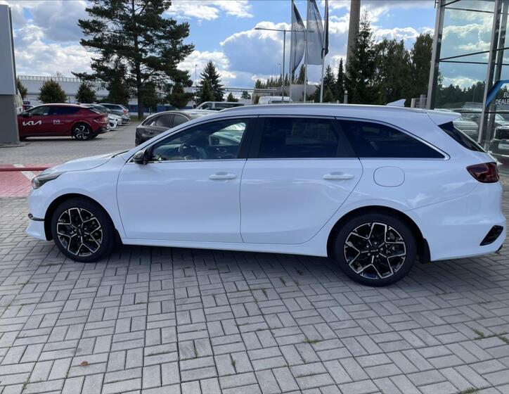 KIA Ceed 10
