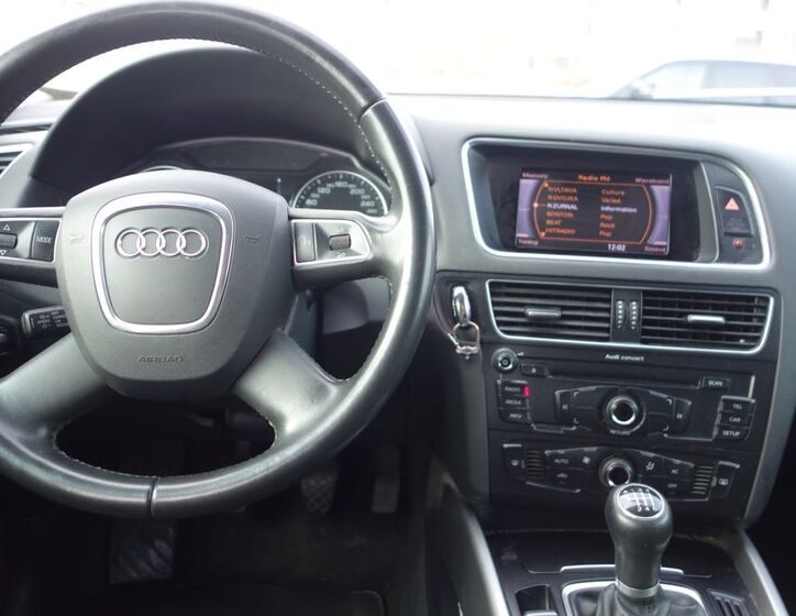 Audi Q5 10