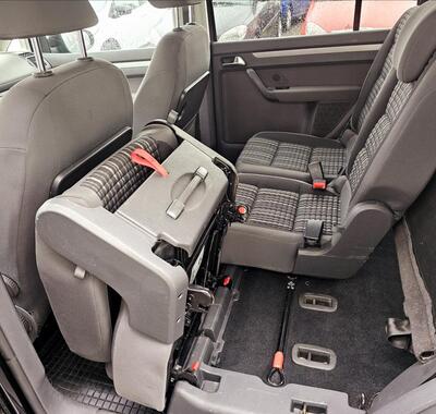 Volkswagen Touran 25
