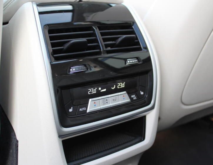 BMW X5 9