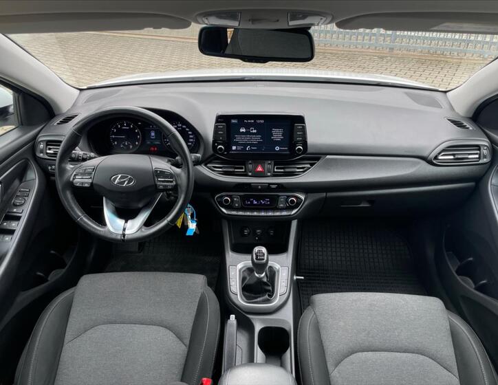 Hyundai i30 8