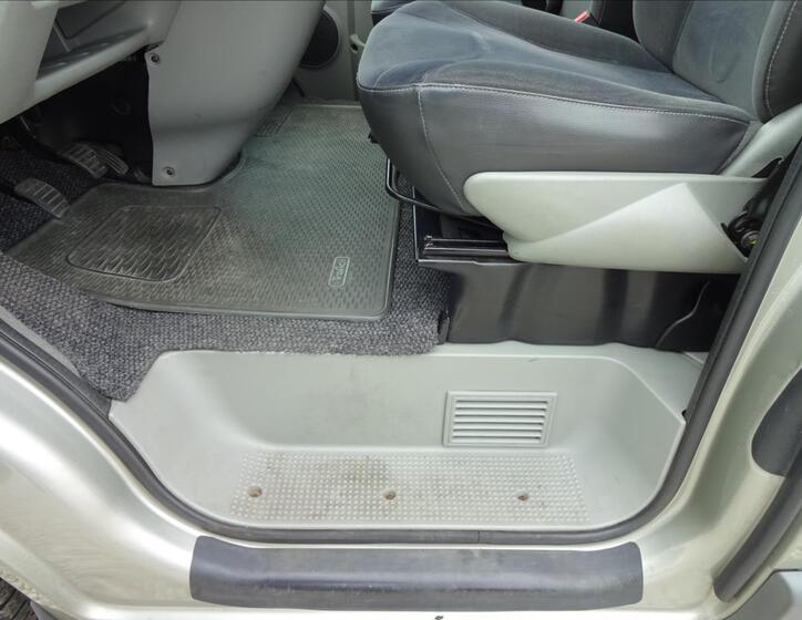 Renault Trafic 17