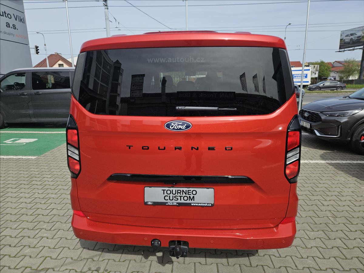 Ford Tourneo Custom