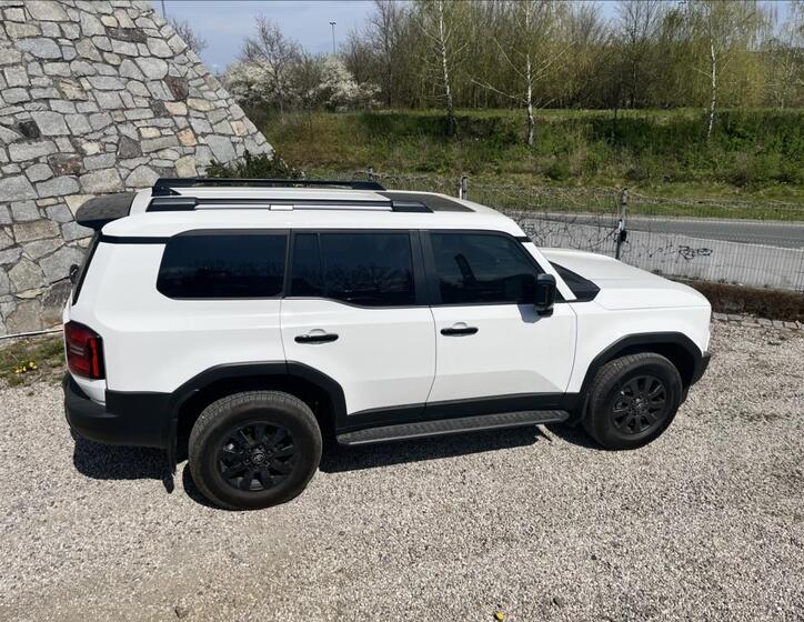 Toyota Land Cruiser 8