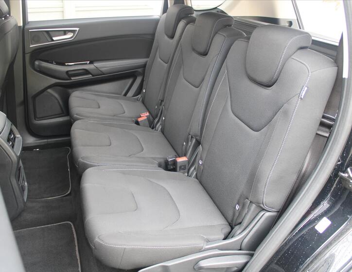 Ford S-MAX 12