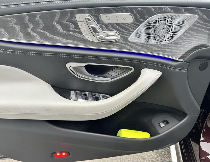 Mercedes-Benz AMG GT 12