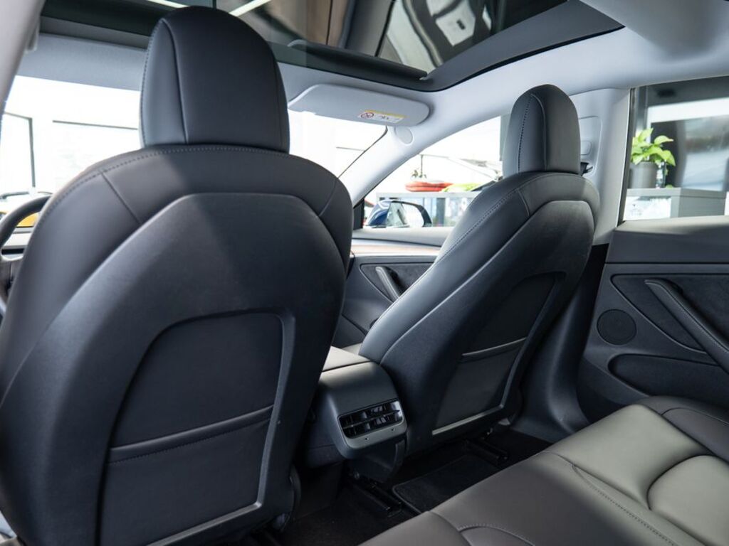 Tesla Model 3 12