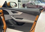Audi Q8 25