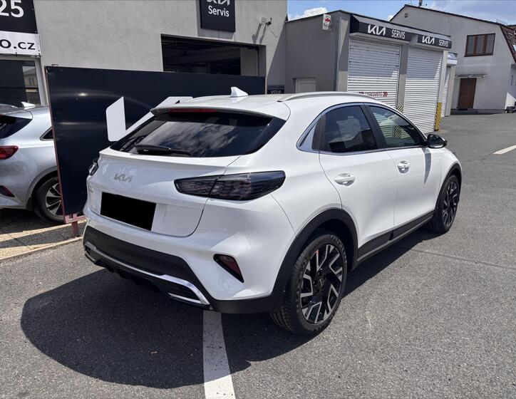 KIA XCeed 4