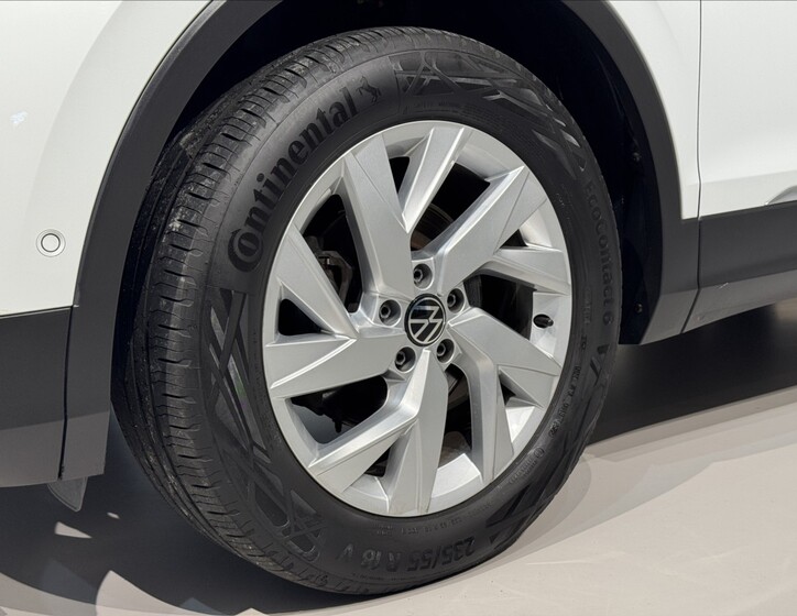 Volkswagen Tiguan 5