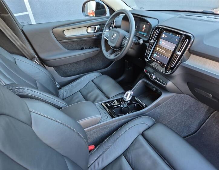 Volvo XC40 13