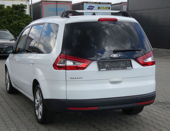 Ford Galaxy 8