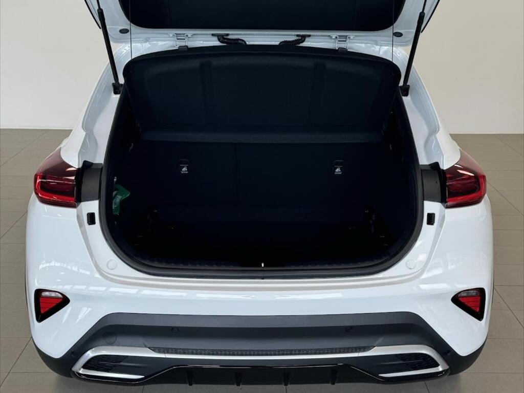 KIA XCeed 6