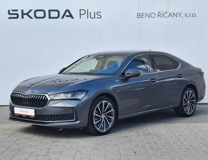 Škoda Superb 1