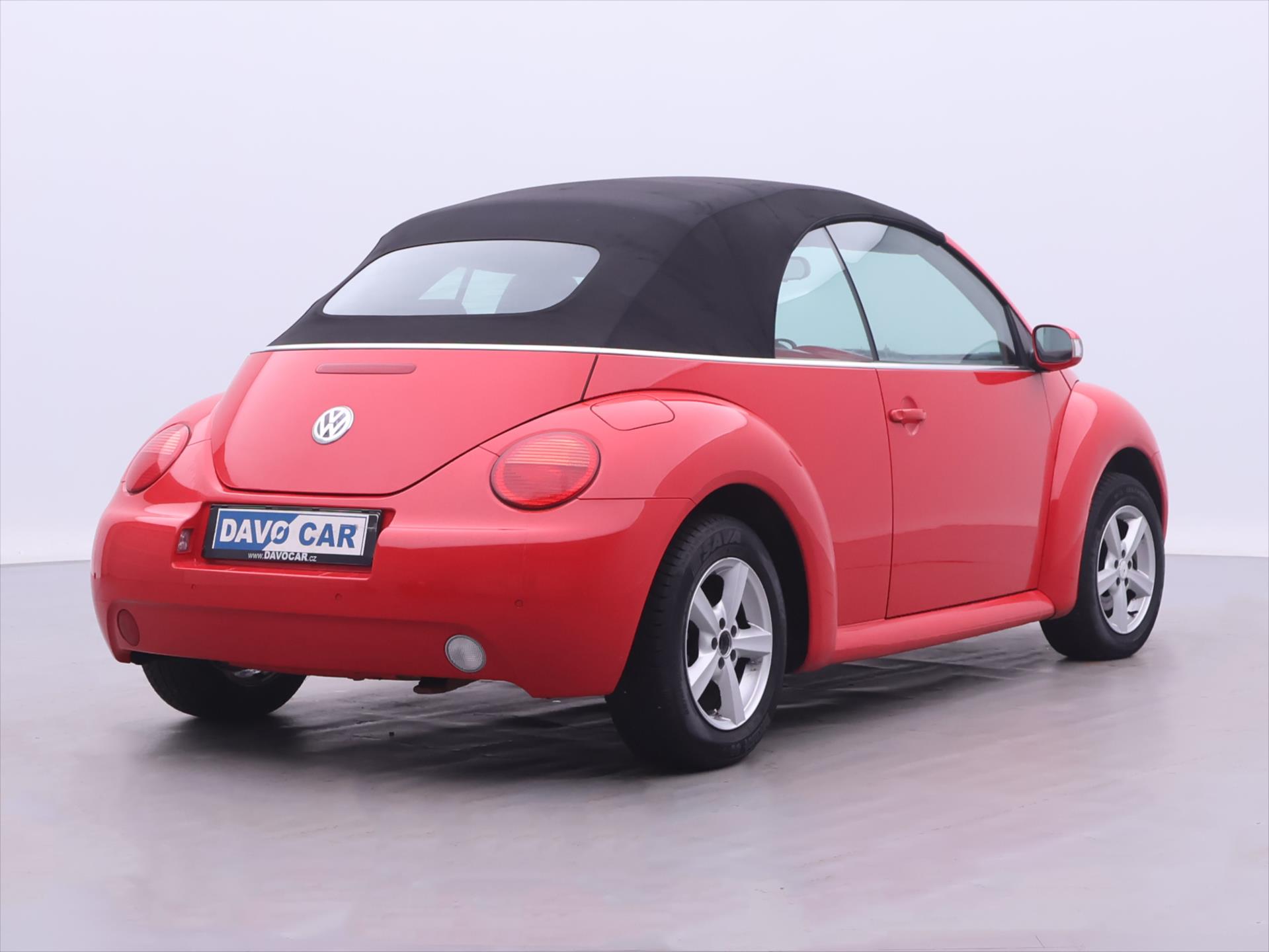 Volkswagen New Beetle