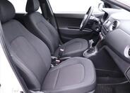 Hyundai i10 12