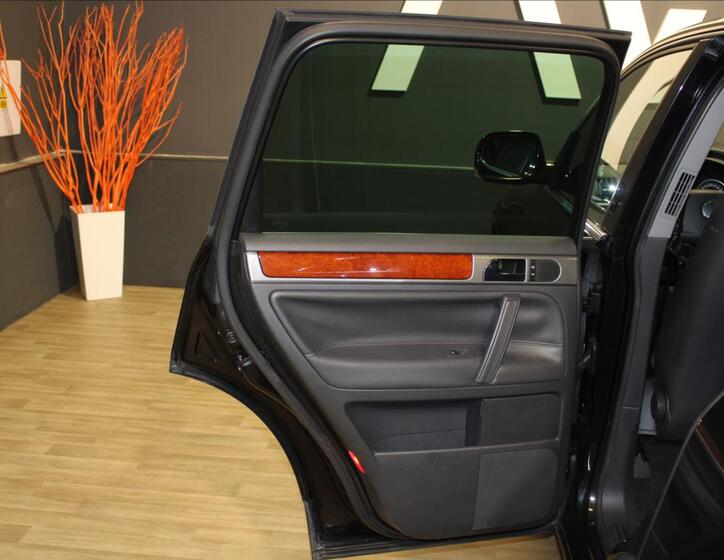 Volkswagen Touareg 15